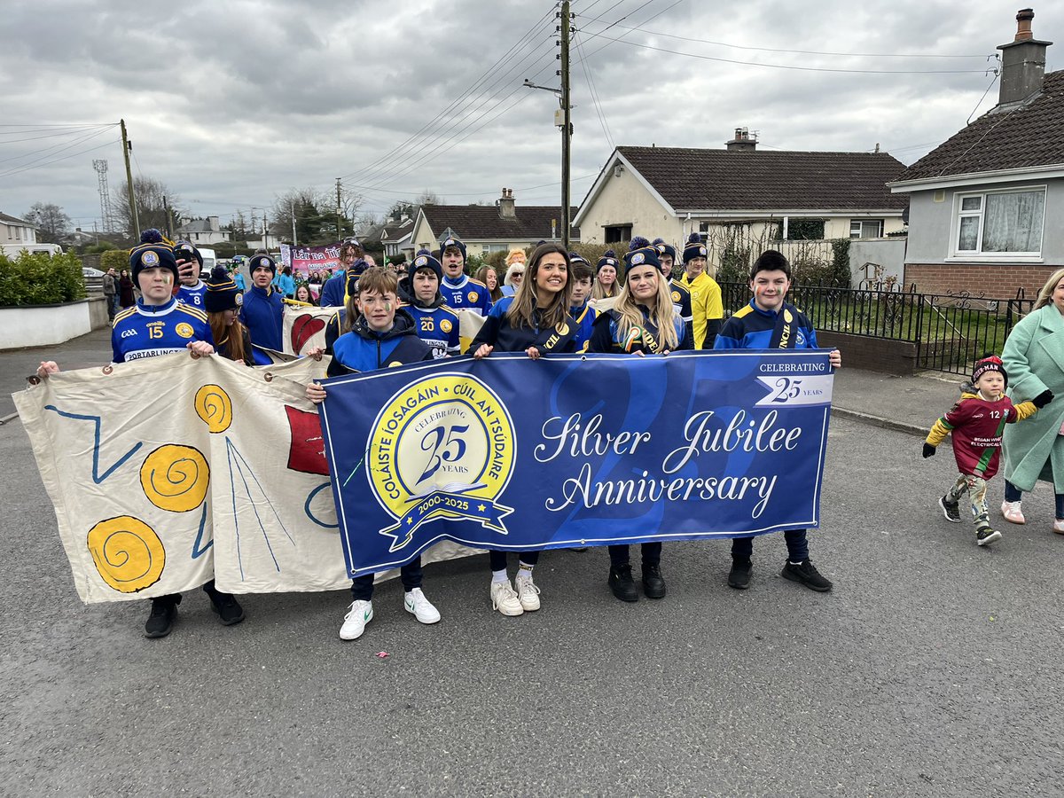 Coláiste Íosagáin tweet media