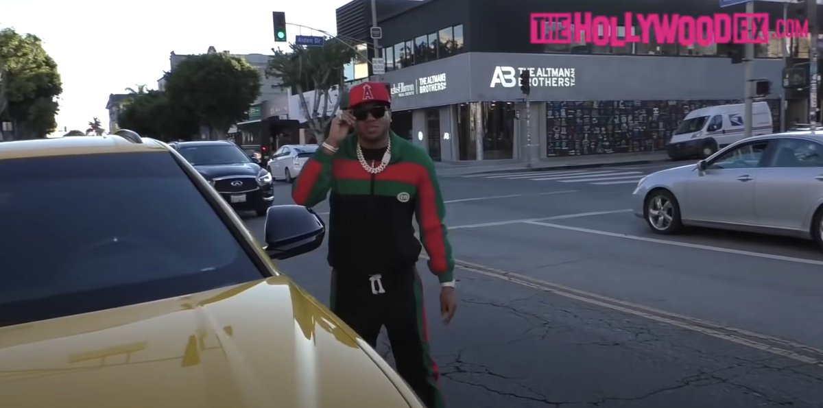 kingdoinky's tweet photo. @mazivs is it true you hired a paparazzi to pretend to find you randomly on the street?

he mispronounced your name, but said he'd never seen you in this car before meaning he must know you pretty well to know your car collection

was this fake? https://t.co/eArCOH4Q1x