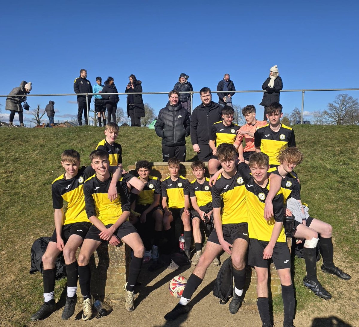 The weekend marked the final match of the U18's season and journey through junior football, for some it started 13 years ago training at St Phillips school! They rounded off with a 5-2 win and remarkable second-half after trailing at half-time 💛