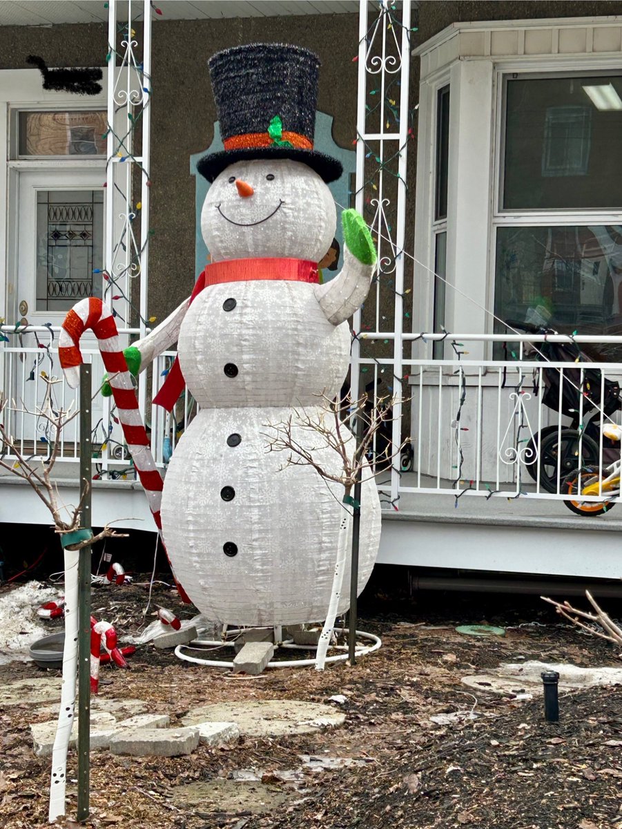 You have to admire this guy’s spirit and sticktoitiveness making it all the way to St. Patrick’s Day.