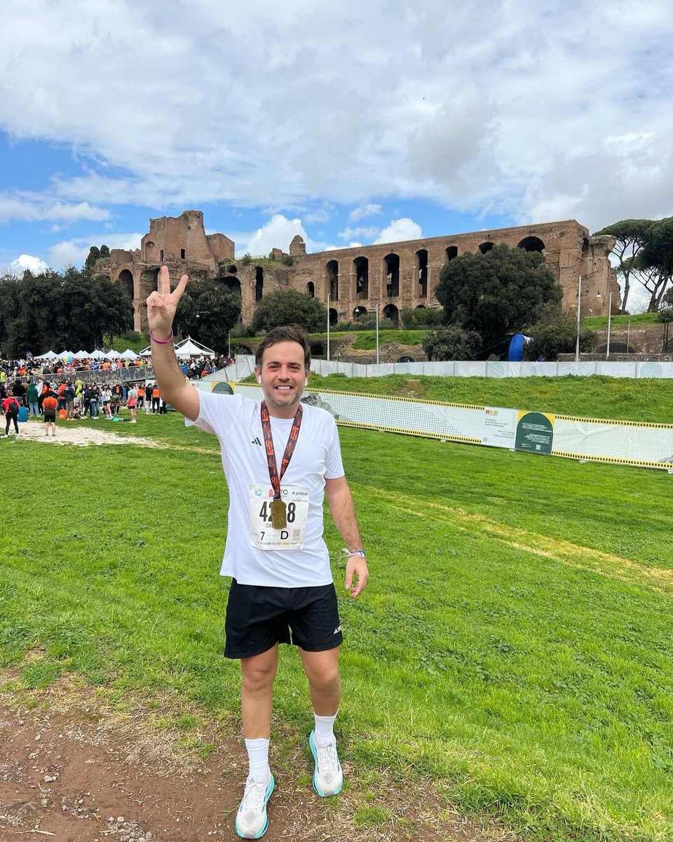 XXX Maratón Roma 🏃🏽🇮🇹 (42,195 km)

#runromethemarathon2025 #Roma #marathon #runromethemarathon