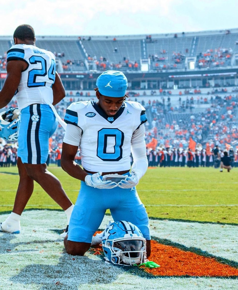 Seven Cloud (@_sevencloud7) on Twitter photo Blessed to receive an offer from UNC TARHEELS🩵 #GoHeels @CoaBVignery <a href="/Coach_JL51/">Coach_Landoll</a> <a href="/mlombardiuncgm/">Michael Lombardi</a> <a href="/_quentin_smith/">Quentin Smith</a> <a href="/CoachEvanMann/">Evan Mann</a> Blessed to receive an offer from UNC TARHEELS🩵 #GoHeels @CoaBVignery <a href="/Coach_JL51/">Coach_Landoll</a> <a href="/mlombardiuncgm/">Michael Lombardi</a> <a href="/_quentin_smith/">Quentin Smith</a> <a href="/CoachEvanMann/">Evan Mann</a>
