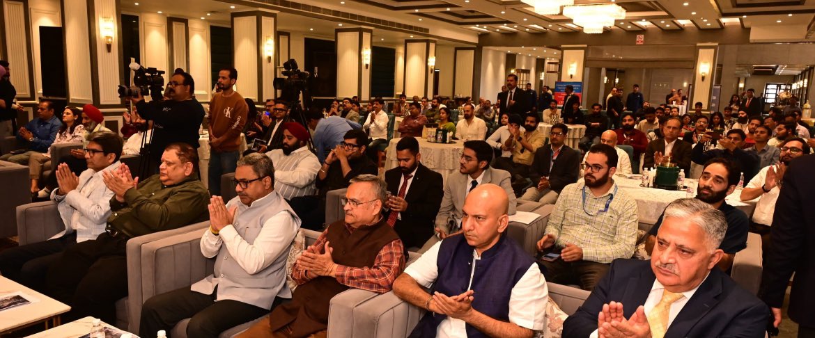 ddnews_jammu's tweet photo. LG @manojsinha_ addresses Indian Chamber of Commerce's MSME Conclave 2025 in Jammu

Thousands of Units have become operational in past few years &amp; we are determined to take MSMEs growth to a new level, a growth that is inclusive &amp; sustainable: LG

@DoIC_JK @diprjk @ICC_Chamber https://t.co/dmOf89NnhJ