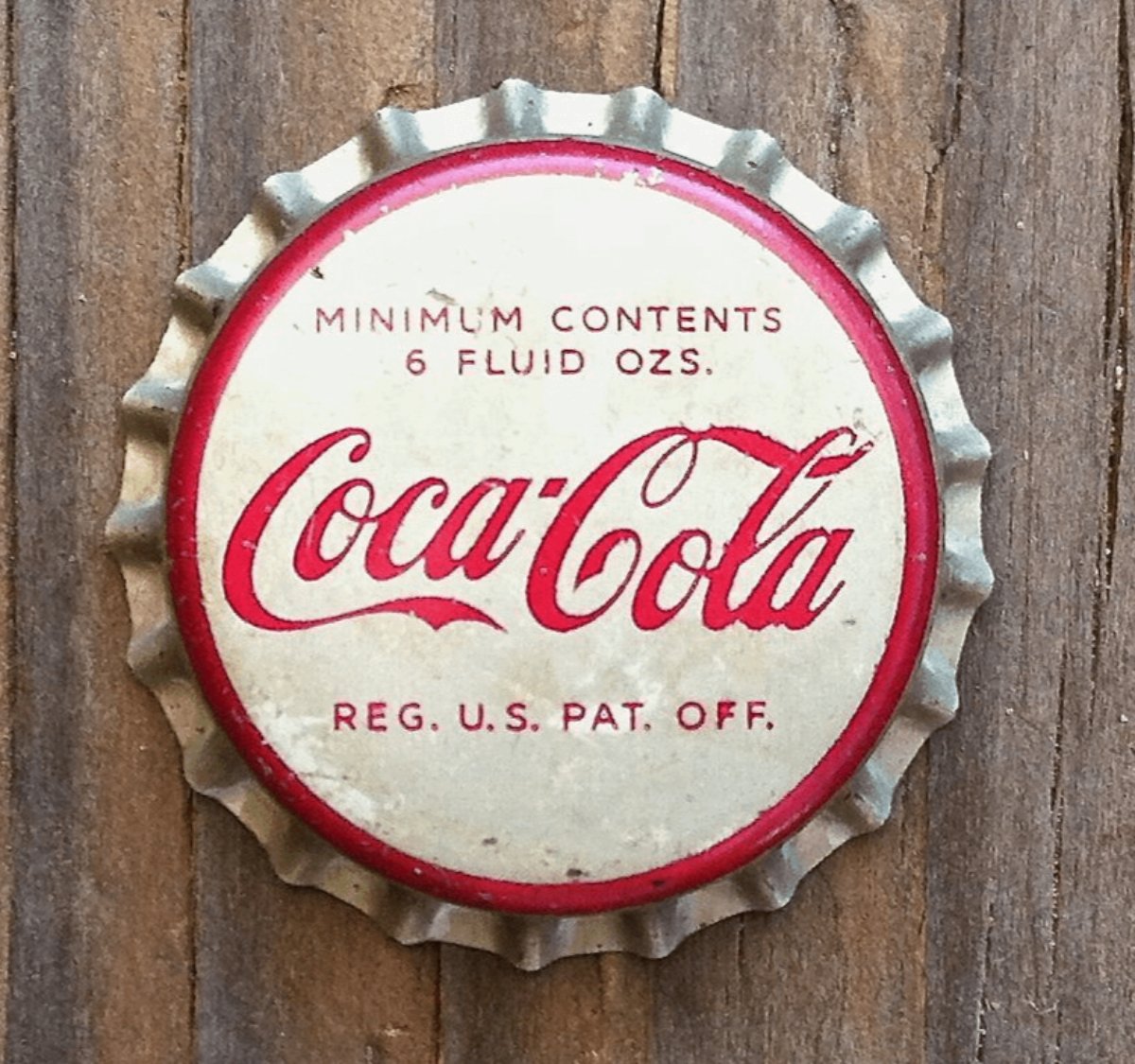 Ben_escrito's tweet photo. En 1975, Pepsi y Coca-Cola libraron una de las mayores batallas de marketing.

Pepsi demostró en pruebas de sabor a ciegas que la gente prefería su sabor al de Coca-Cola.

La respuesta de Coca-Cola, sin embargo, casi destruye su marca para siempre.

Aquí tienes la historia: https://t.co/WNT8nIlbqt
