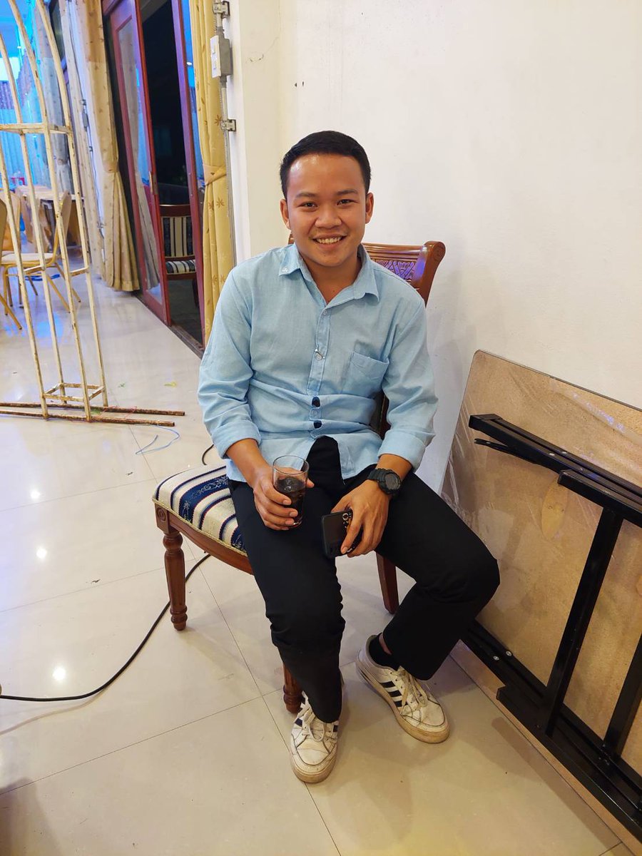 pleza_69's tweet photo. เรือนไม้สกลนคร เจอทัก ร้านใกล้ปิดไหลไปต่อไหนดี🎤🎤🤪🥴
@วานรนิวาสส่งเข้าปร��กวด🎤🎤 https://t.co/EWEbOtyr7J