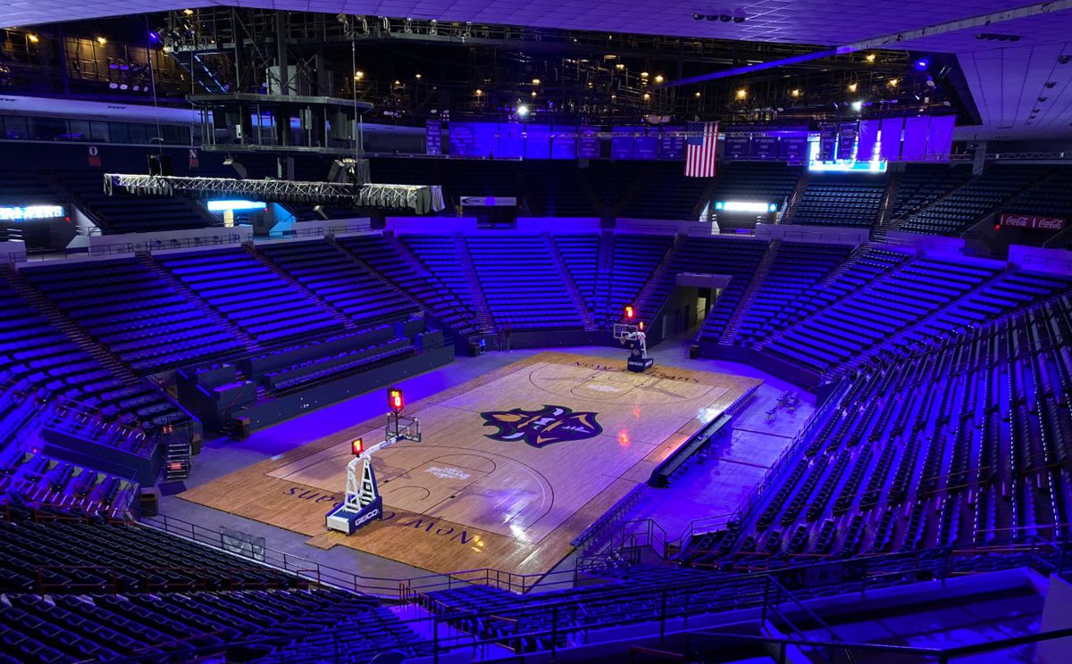 Blessed to receive a D1 offer from the University of New Orleans 💙💙 
#gopirates  #JUCOPRODUCT #juco <a href="/WBBJUCONation/">Womens JUCO Nation Hoops</a> <a href="/WorldExposureWB/">World Exposure Report Women’s Basketball</a> <a href="/Makingwavesinwb/">Making Waves in Women's Basketball</a> <a href="/EJayArrow/">E J 🏀</a>