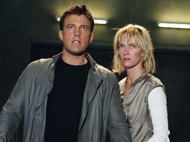 vikare06's tweet image. The unfairly treated, spy hitech action flick "Paycheck" (2003) directed by John Woo, with Uma Thurman and Ben Affleck, based on a Philip K Dick short story.