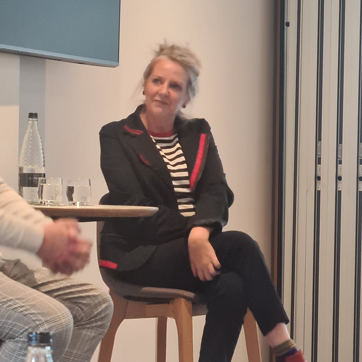 In honour of Mel's return to the screen today for #Neighbours40, here's a few from last year's meet &amp; greet with the faaaaabulous Lucinda Cowden.

She never shoulda left Ramsay Street really....

#saveneighbours 
#saveneighboursagain