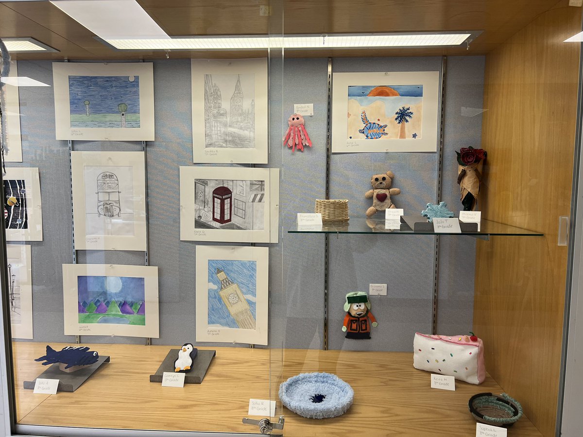 Heather Greiner (@art_mrs_greiner) on Twitter photo Finally had a chance to change up our display case here at <a href="/CTBarkalow/">Barkalow Middle School</a> . 6th grade showing off their color theory paintings, 7th grade with their London drawings, and 8th grade taking on textiles by sewing felt sculptures or weaving baskets! Finally had a chance to change up our display case here at <a href="/CTBarkalow/">Barkalow Middle School</a> . 6th grade showing off their color theory paintings, 7th grade with their London drawings, and 8th grade taking on textiles by sewing felt sculptures or weaving baskets!