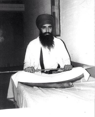 SikhLegacy's tweet photo. Gurbani in the heart

Sovereignty in the mind

Shastar in the hand https://t.co/GXdBK3Trnd