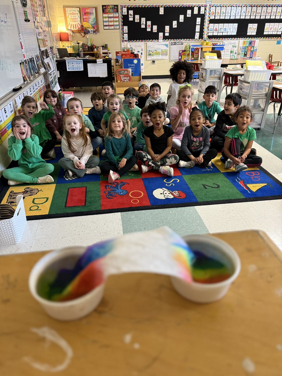 Lucky Charms &amp; Rainbow 🌈 science experiment! ! 🧪 🧫🥼#rnegreatthings