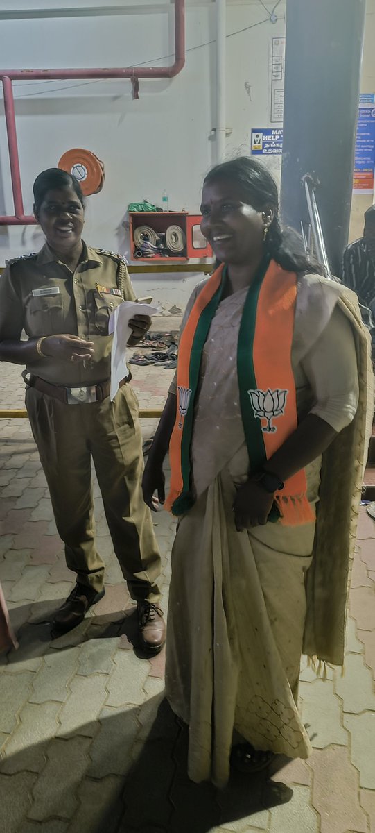 Dr.Parameswari ( மோடியின் குடும்பம்) tweet media
