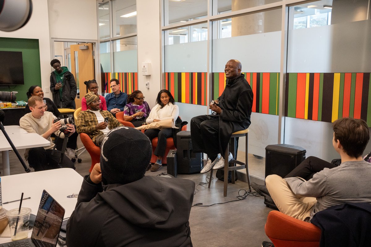 MacBSSC's tweet photo. An unforgettable evening with soul music legend John Ellison! From his journey in music to the impact of Some Kind of Wonderful, he shared wisdom, resilience, and history. Swipe for highlights!
#StudentSuccess #BlackExcellence #JohnEllison #SomeKindOfWonderful #McMaster https://t.co/YrudpaAB63