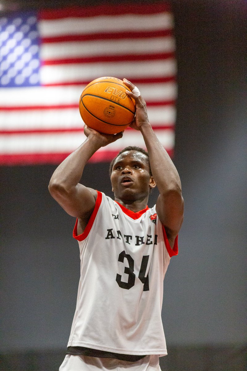 6'8 '25 Aly Tapo (<a href="/AlyTapo22199/">Aly Tapo</a>)was man amongst boys at @ThePhhacility for @AnthemPrepBB (UT). Super strong dude with long arms who plays with motor on both ends.Played for Mali's U-18 team and is still wide open

More on <a href="/Ballislife/">Ballislife.com</a> 👇

ballislife.com/hs-eibc-finals…

📸 @MarkDustPhoto