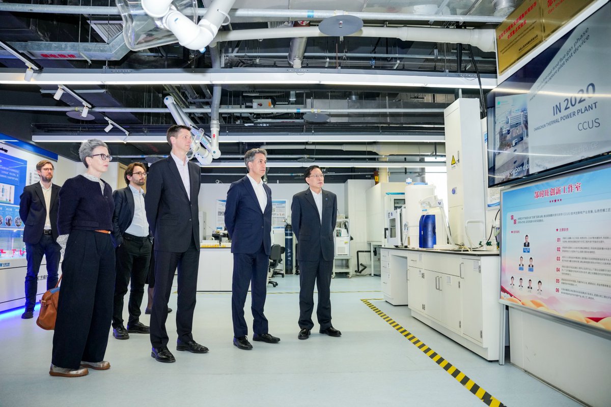Energy Secretary @ed_miliband met with his Chinese counterparts in Beijing for formal talks to accelerate climate action. 

Cooperating pragmatically and securely will help keep the British people safe from the climate emergency.  

gov.uk/government/new…