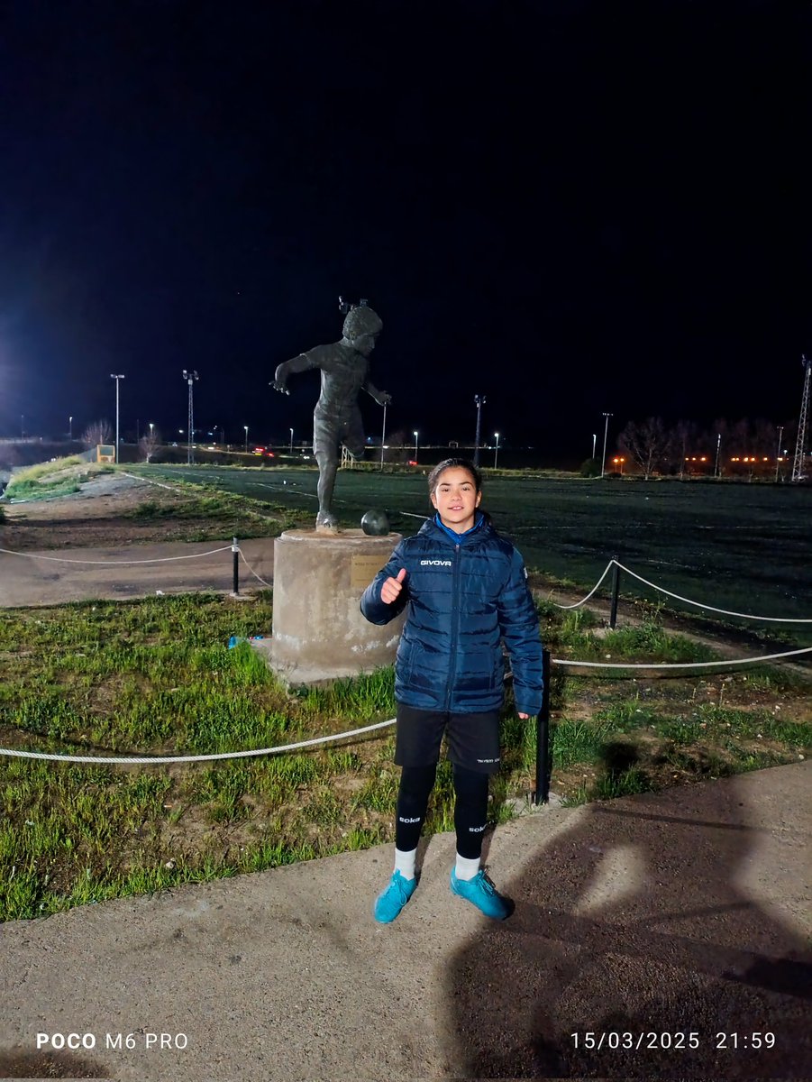 Debut en Infantil de nuestra portera y capitana del Alevín División Honor María. 
Realizando un partidazo con grandes intervenciones y dejando la portería a CERO.
Estas dando pasos agigantados a seguir así <a href="/FedExFutbol/">Fexfutbol</a>