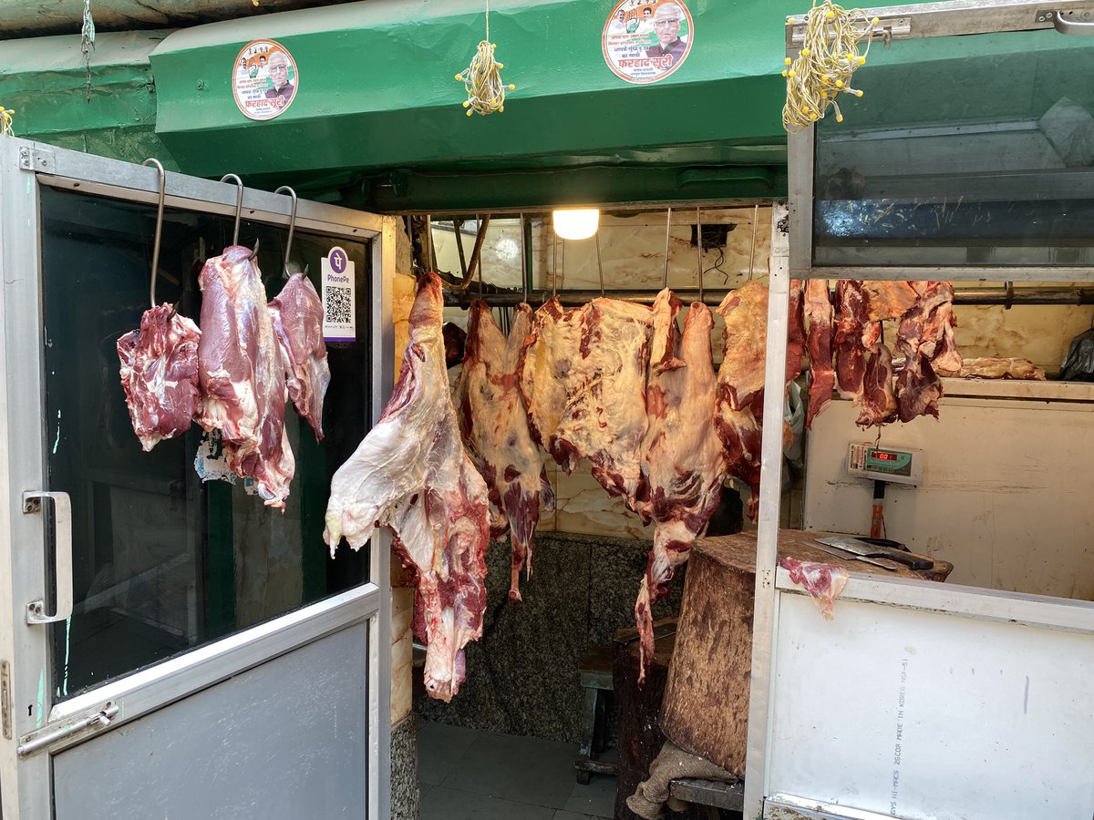 roki_grz's tweet photo. #India can be a hard place for meat and fish eaters. Nevertheless, they have great food, even the street food is often edible. https://t.co/HQkzJw8xyo