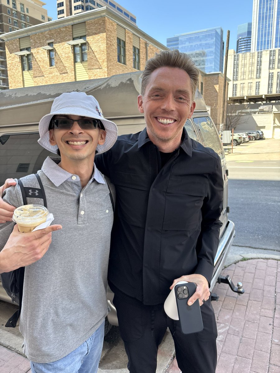 d[^_^]b My first full day at SX and before finishing coffee I see this sharp dressed guy!

<a href="/JFM/">Joshua Fields Millburn</a> it was so amazing to meet you in person, I hope you enjoyed SXSW! 

#SXSW #SXSW2025 #TheMinimalist