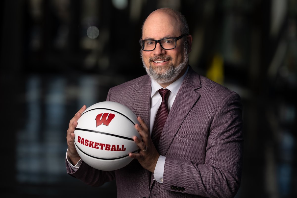 UW Health | Carbone Cancer Center (@uwcarbone) on Twitter photo Dr. Christian Capitini is ready for the <a href="/BadgerMBB/">Wisconsin Basketball</a> NCAA tournament tip off this week!
He knows we have scored big as members of the <a href="/BigTenCRC/">Big Ten Cancer Research Consortium</a>. While we are competitors on the court, we are teammates in running the offense against cancer. Dr. Christian Capitini is ready for the <a href="/BadgerMBB/">Wisconsin Basketball</a> NCAA tournament tip off this week!
He knows we have scored big as members of the <a href="/BigTenCRC/">Big Ten Cancer Research Consortium</a>. While we are competitors on the court, we are teammates in running the offense against cancer.