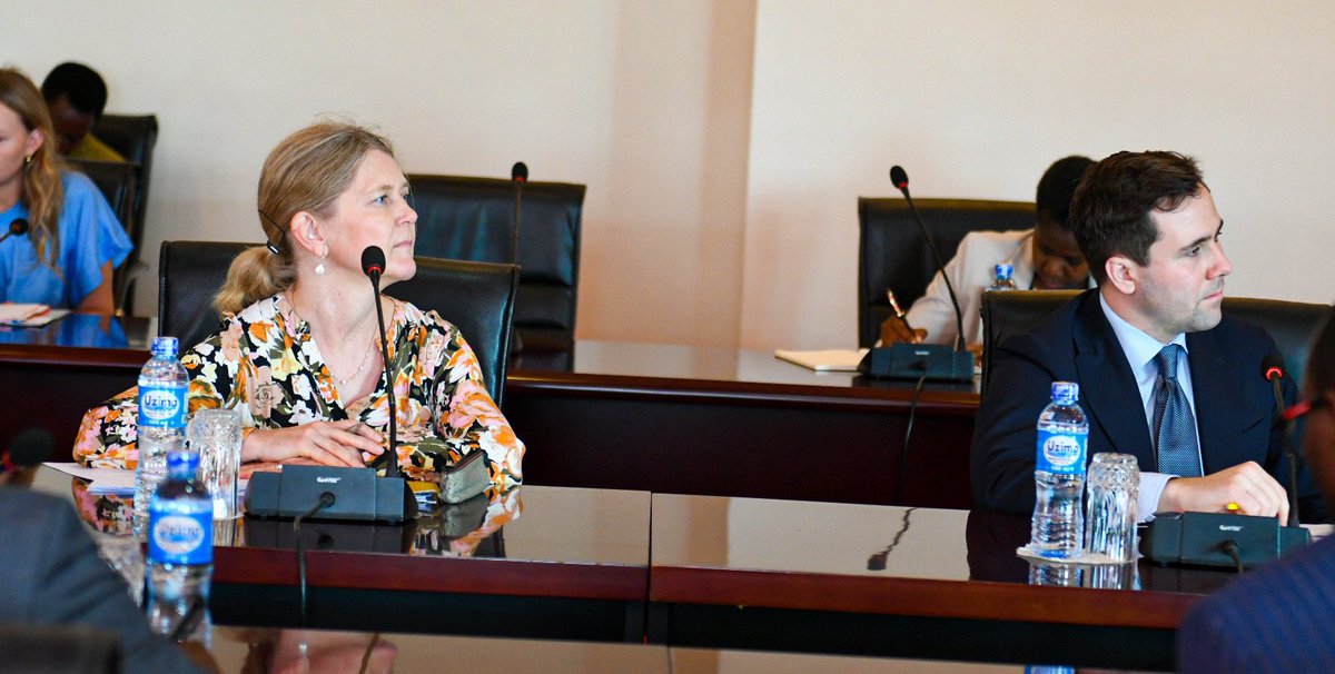 KagutaMuseveni's tweet photo. I welcomed Mr. Benjamin Dousa, Sweden's Minister for International Development Cooperation and Foreign Trade, to State House today. 

Our discussions centered on enhancing trade and investment.
Our investment code in Uganda is robust; we offer a tax holiday of 10 years, and we are working hard to enhance electricity production to bring the cost down to no more than US$0.05 per kilowatt-hour for manufacturing. We are also focusing on other enablers, such as the railway.

I, therefore, welcome Europeans to partner with Africa, Uganda, and Sweden in particular, to identify and implement areas of economic cooperation, trade, and investment.