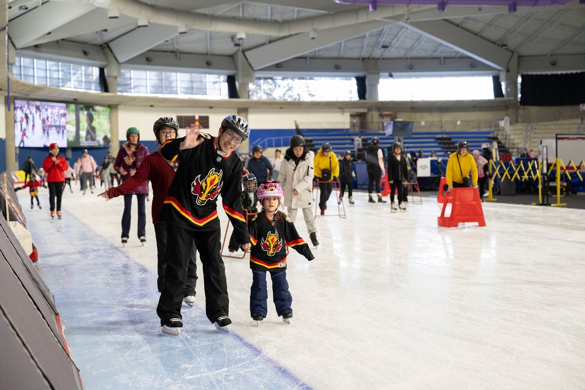 🍀 Skate Like You Found the End of the Rainbow! ⛸️

Tonight we’re skating on the Luckiest Ice in the World! Join the Jayman BUILT Monday Night Toonie Skate from 6-8 PM for just a TOONIE (or if you’re Irish, Two Quid).

No, the ice isn’t green, but the shenanigans will be!☘️