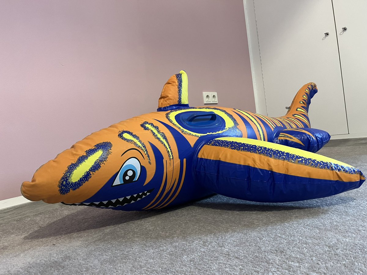 Squeaky_Gray's tweet photo. Cutie spotted! π¦
Thanks to a good friend β€οΈ
Searched that modell for quite a while :o
#inflatble #squeaky https://t.co/4AeiwbS26t