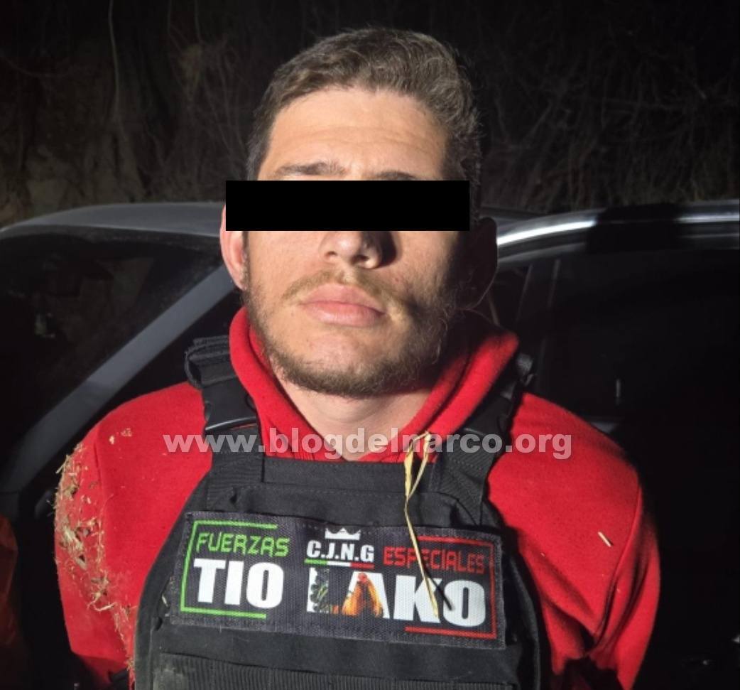blogdelnarcomex's tweet photo. Fuerzas Federales detuvieron en Poncitlán, Jalisco a 4 Sicarios de Heraclio Guerrero Martínez, El Tío Lako, el mugroso del CJNG que ordenó emboscadas a Fuerzas Federales en límites de Michoacán y Jalisco, donde seis Elementos murieron (Información en el enlace) https://t.co/fd16n8sI5t