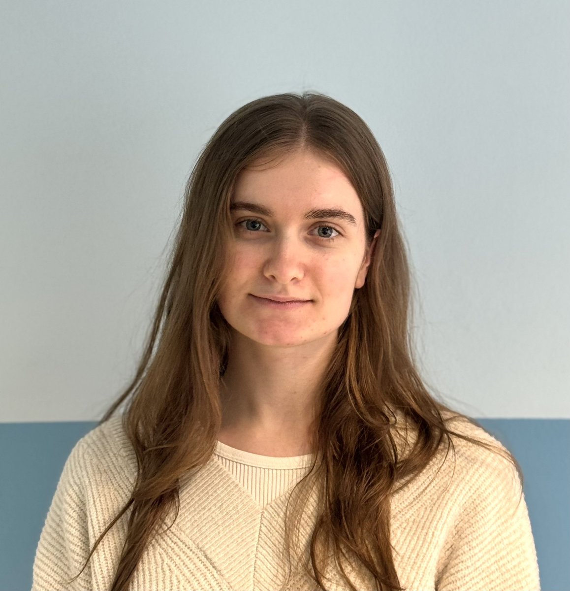 The <a href="/CHEMINA_Lab/">CHEMINA</a> welcomes Maïlys Bayer for her master’s thesis! With a strong interest in bridging the gap between nanoscience and neuroscience, she is working on integrating aptamers into an optical biosensor, focal molography, to detect small molecules in complex media!