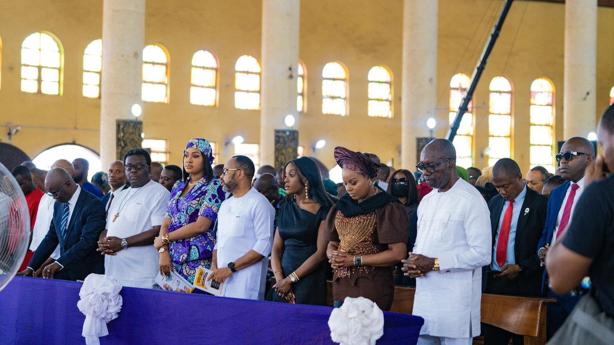 adaorasoludo's tweet image. Congratulations to my incredible dad @CCSoludo on 3 years of transformative leadership!

The vision for a livable, prosperous Anambra continues to take shape. Here’s to building, transforming &amp;amp; uplifting!

Here’s to more wins for Anambra!

#3YearsOfSoludo #SoludoSolution