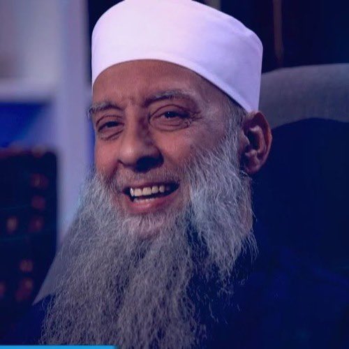 وفاة شيخنا أبو إسحاق الحويني ..
كان آيةً في لزوم السنّة والأخذ بها، كان رجلاً إذا رأيتَه كأنما رأيتَ أناساً من القرون الأولى.
اللهم عامله بفضلك ولطفك واقبله عندك في الصالحين وارفع درجته في المهديين واجزه عن سنّة نبيك خيرًا
لا حول ولا قوة إلا بالله العلي العظيم وإنا لله وإنا إليه