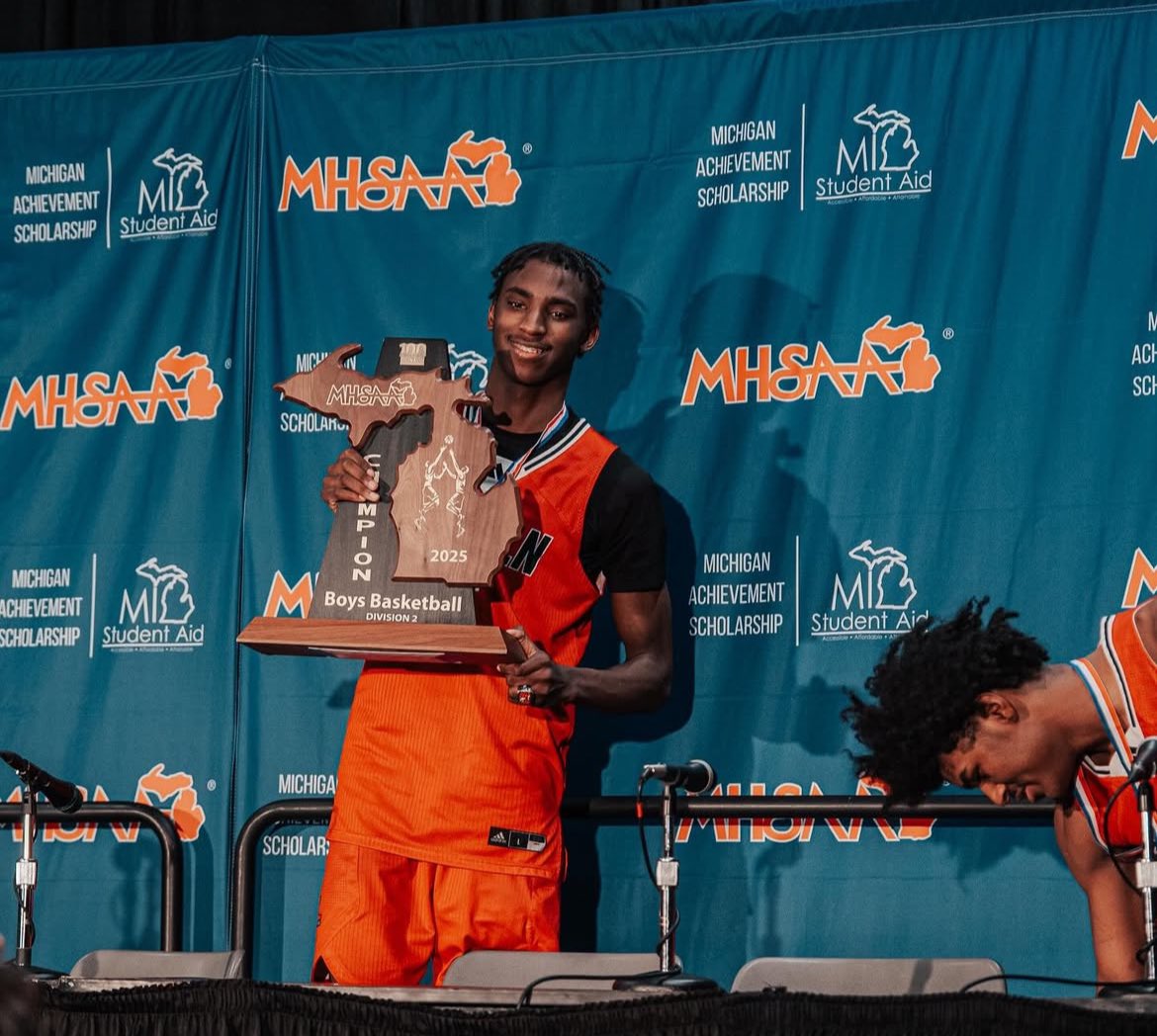 2 OF THE BEST WINGS IN THE STATE

THEY DO A LIL BIT OF EVERYTHING AND NEVER COMPLAIN. 

CERTIFIED CHAMPIONS 
<a href="/goatymari_/">Da’Marion Bozeman</a> <a href="/bigticket_5WL/">Christopher Morgan</a>  ❤️🖤