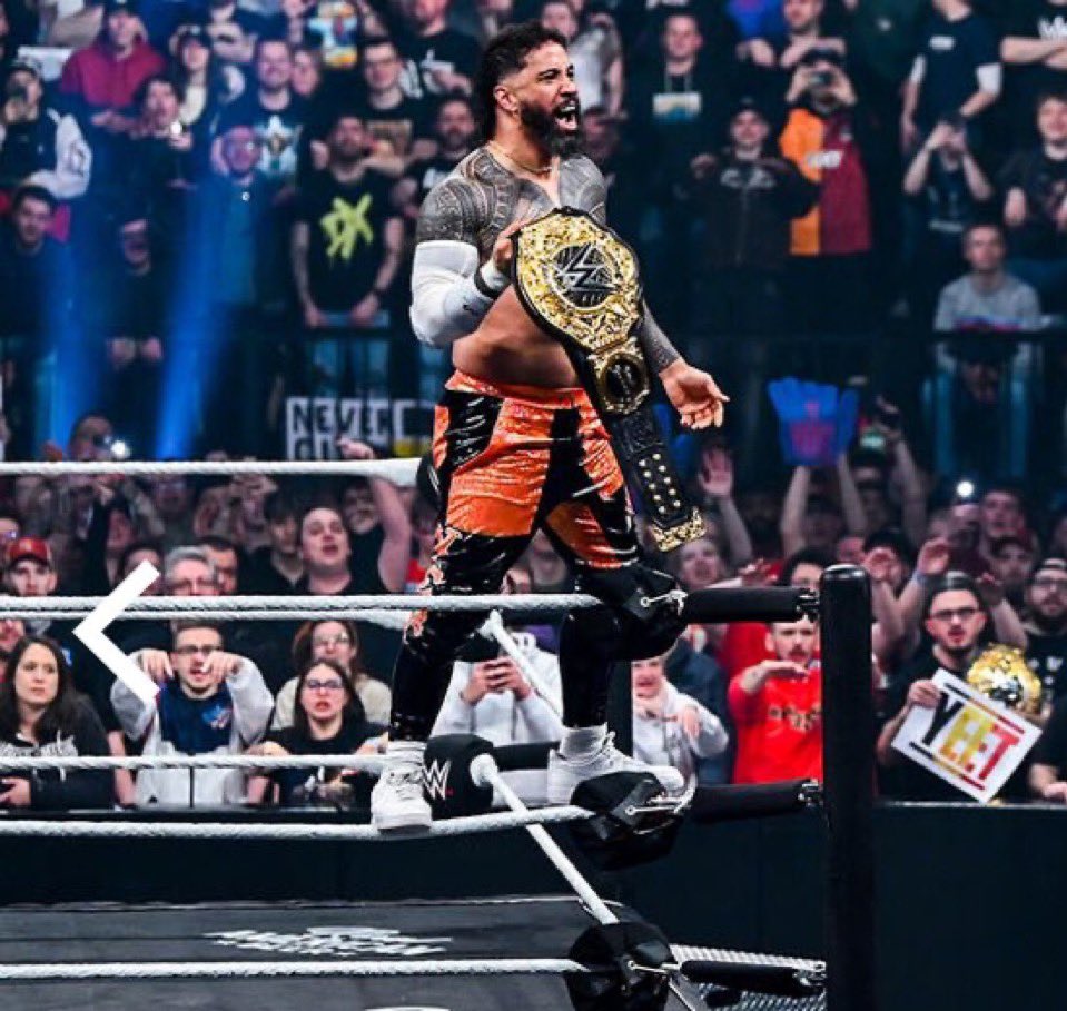 Roman Reigns SZN 💥 tweet media