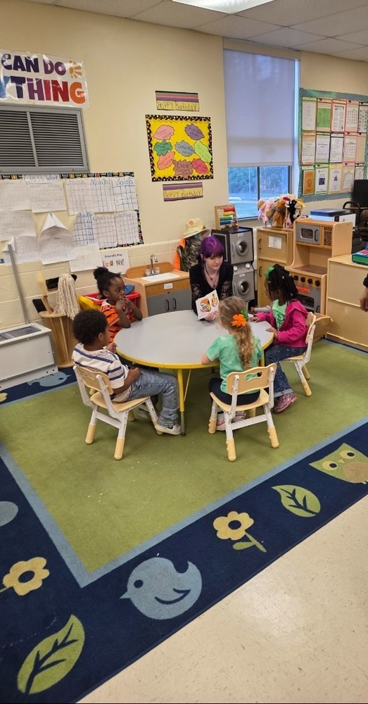 Story Time... gcsd.k12.sc.us/o/cbm/article/…