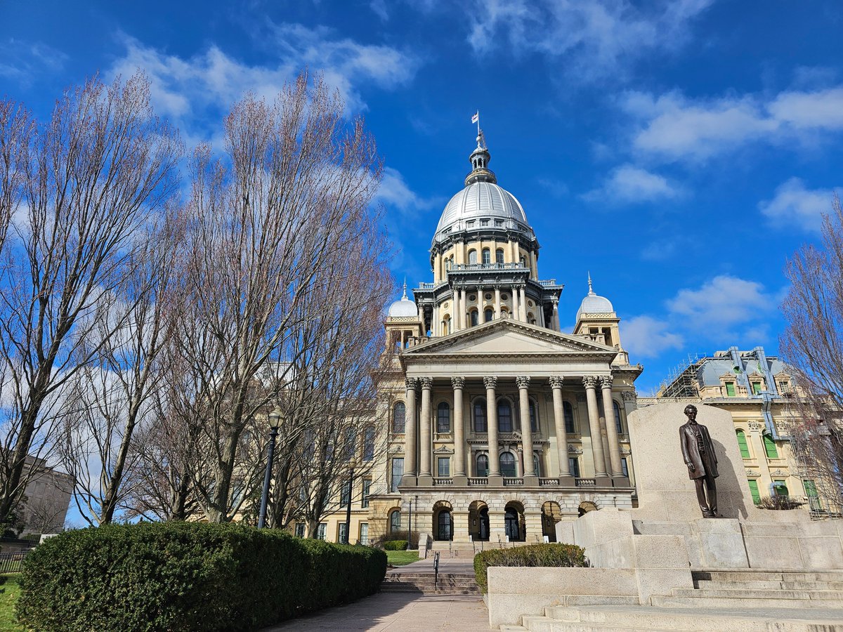 ILPoliceChiefs's tweet photo. It's ILACP Lobby Day! So many great friends and colleagues coming together today to promote the needs and well-being of law enforcement in Illinois. More to follow!
#ILACPLobbyDay #Lawmakers #Illinois #LawEnforcement #Police #PublicSafety #Professionals #StateCapitol https://t.co/bpf5HI72hf