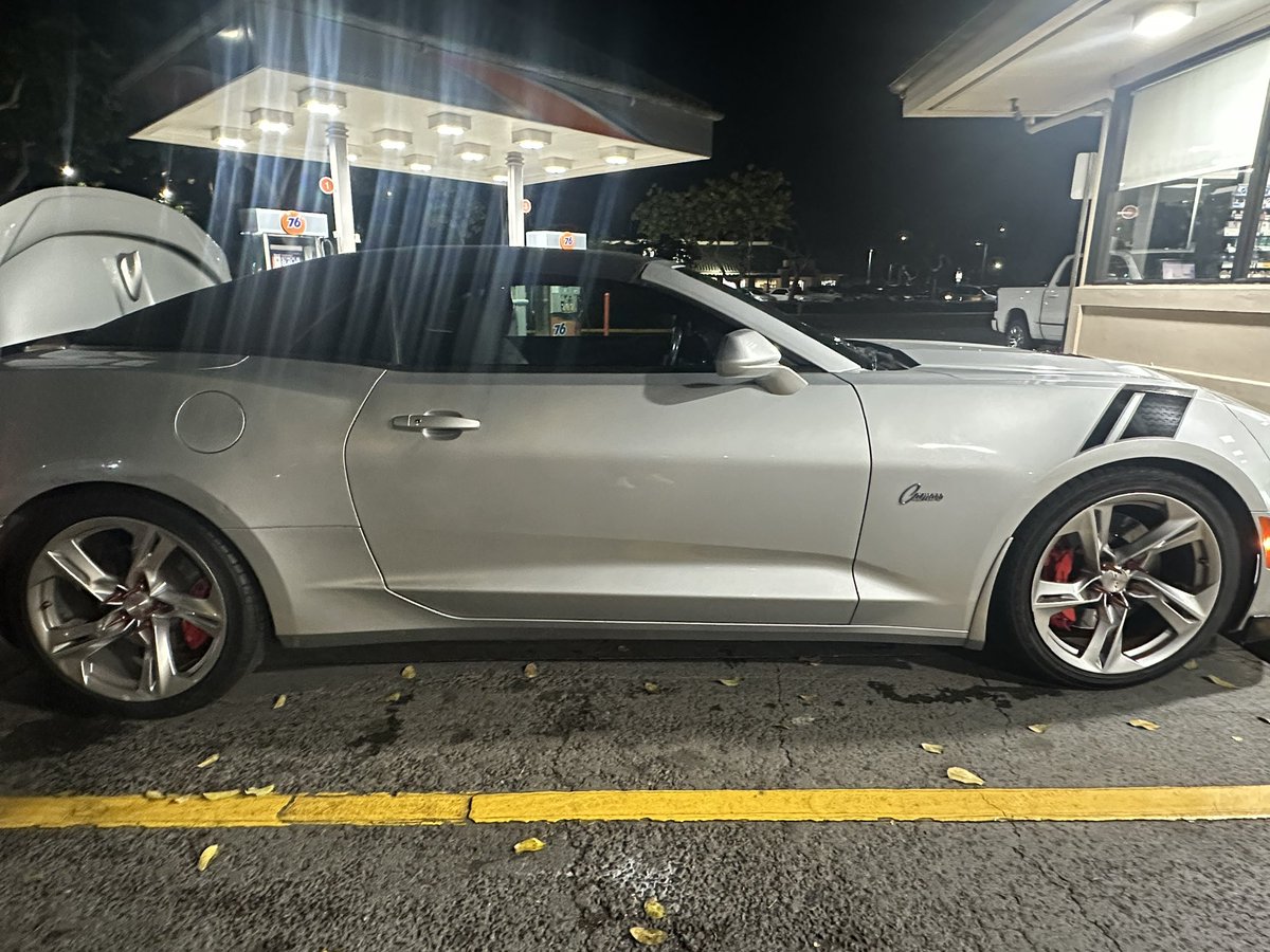 Just wandering why ppl have phones and social media when they don’t respond and don’t want to be bothered!!