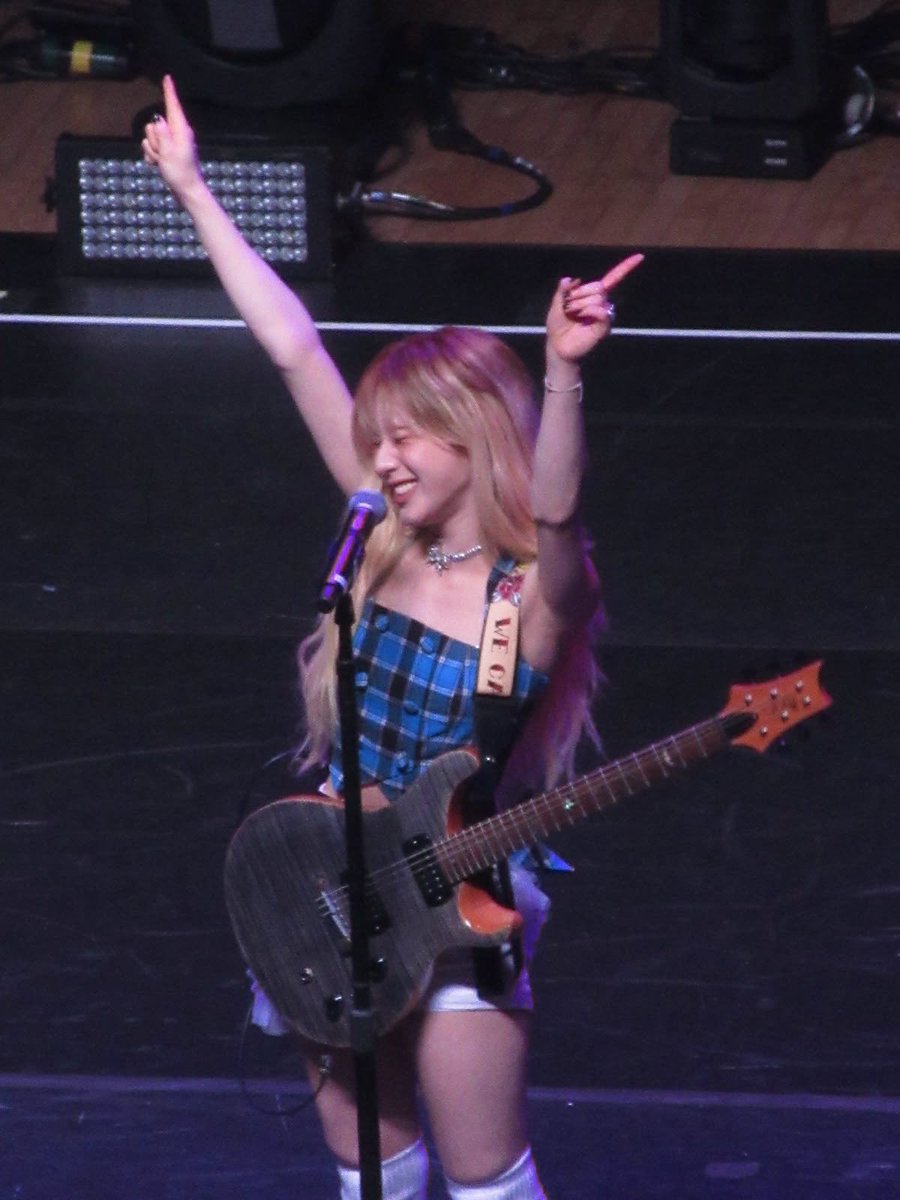 h3jns's tweet photo. my rockstar gf https://t.co/2YYFkv2Z8M