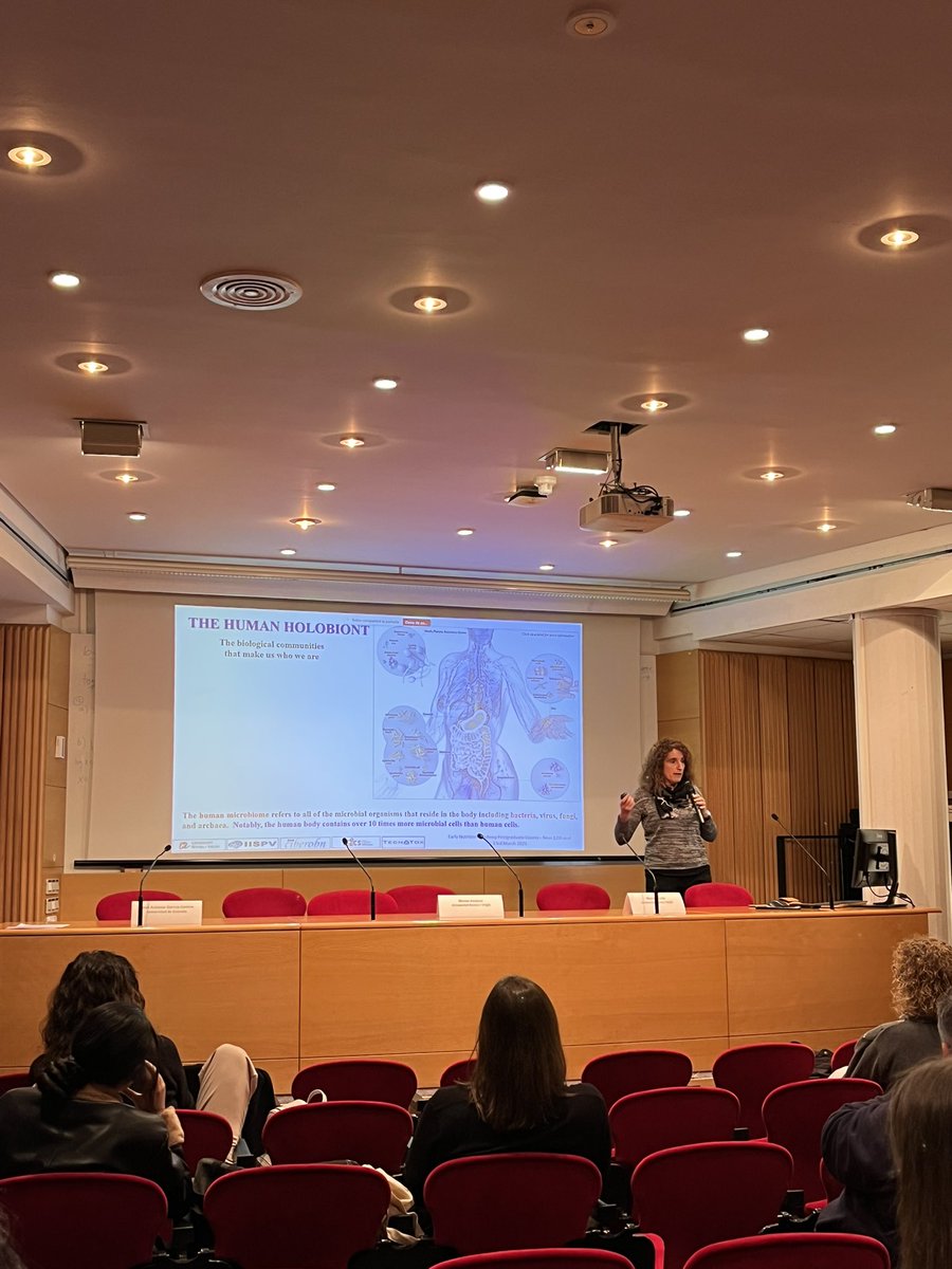 NuMeH_Group's tweet image. 👋🏻👋🏻Last week, we had the opportunity to attend the Early Nutrition Academy Post-Graduate Symposium. It was an insightful event where our PhD candidates presented oral communications and our PI participated in a workshop about microbiota in pediatric research👏🏻👏🏻
@bioquimicaURV