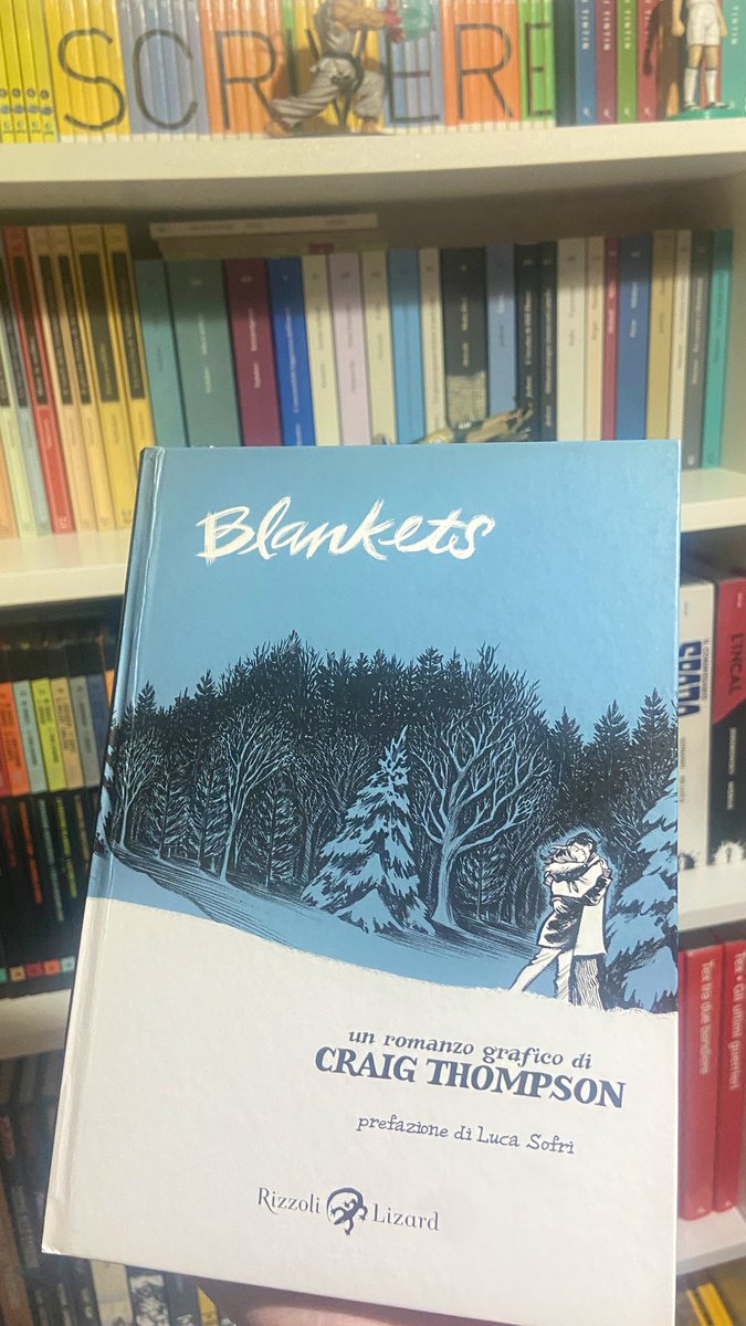 Con la pioggia che batte fuori (🌧️)
e un raffreddore che non accenna a passare (🤧), quale miglior occasione per concedersi una lunga e piacevole rilettura di un buon fumetto?
📚♥️