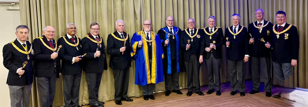 Robert Vaughan tweet media