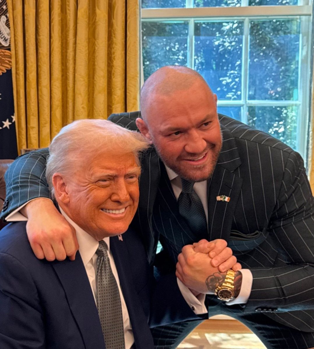 - Punch drunk er en varig hjerneskade hos kampsportutøvere etter mange harde slag mot hodet. Karakterisert ved balanseforstyrrelser, talebesvær og en mental sløvhet som får personen til å virke beruset.

Det var dette det hvite hus trengte nå.