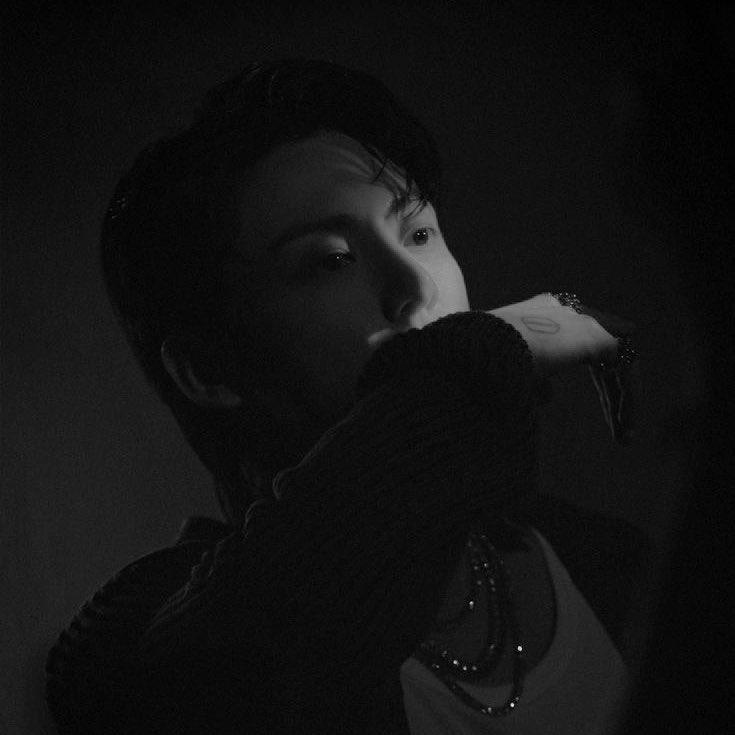 ᅠ
ᅠ

You're right too. No one would put a dead flower in their window.

ᅠ
ᅠ
ᅠᅠᅠ