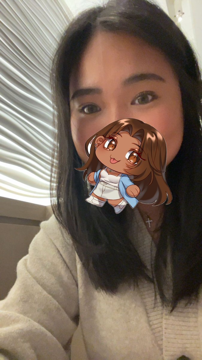 Borthday and felt like posting a pic when I felt good and cute 🥰🍀🍀🥳