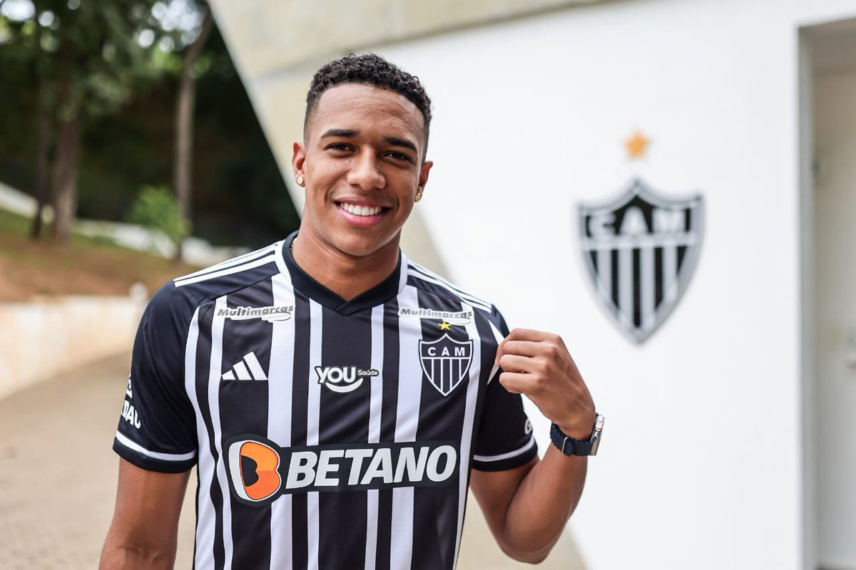 CorujaoVascaino's tweet photo. EXCLUSIVO CORUJAO: Não está totalmente descartada a vinda de Palácios para o Vasco, as conversas com o Galo foram retomadas.
#vasco #vascodagama #Noticiasdovasco #netvasco https://t.co/GdJnfkK7Sw
