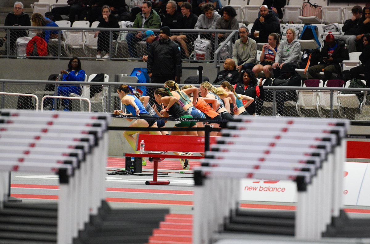 BisceglieAddie8's tweet photo. NEW BALANCE NATIONALS INDOOR:

🏃‍♀️800 - 2:13.07 - 5 sec PR - 34th place - 59th best time in the country this indoor season
🏃‍♀️Mile - 5:01.70 - PR

Still a lot of work on but a weekend to be proud of! Thank you to everyone who made it possible! https://t.co/jDVLdXeGGN