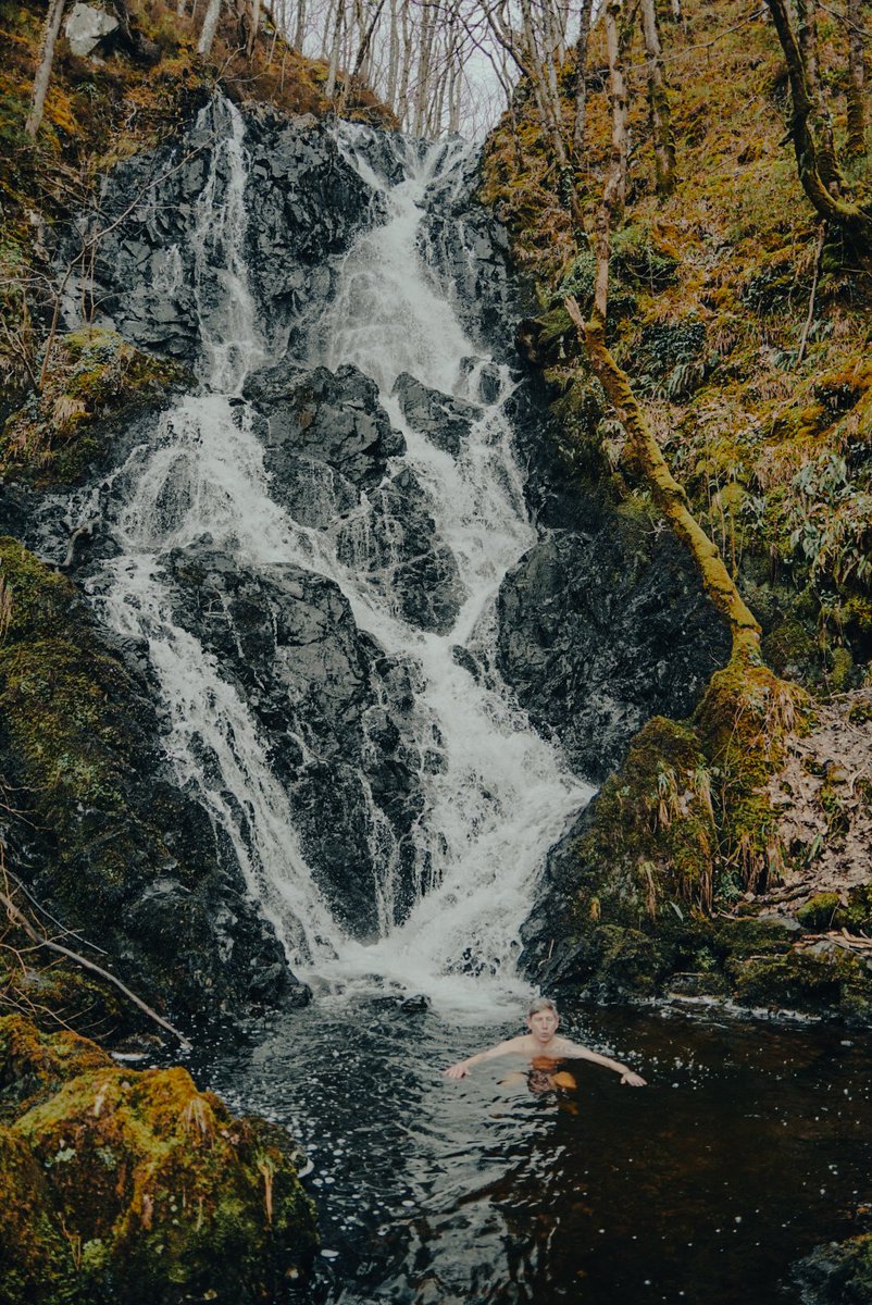 RMonkeyOutdoors's tweet photo. The best way to get a wash on a road trip is in a waterfall #vanlife #campervan #getoutside #roadtrip https://t.co/W6A3jMGD4K