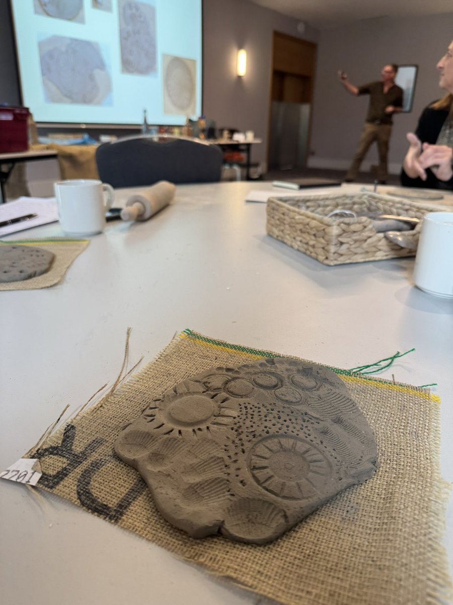 Miss_Keith_EYFS's tweet photo. Thank you @DNEYHub for another fantastic hands on thought provoking day! #flyingtheearlyyearsflag #learningtolearn @FlyingHighTrust https://t.co/drLAfixxw2