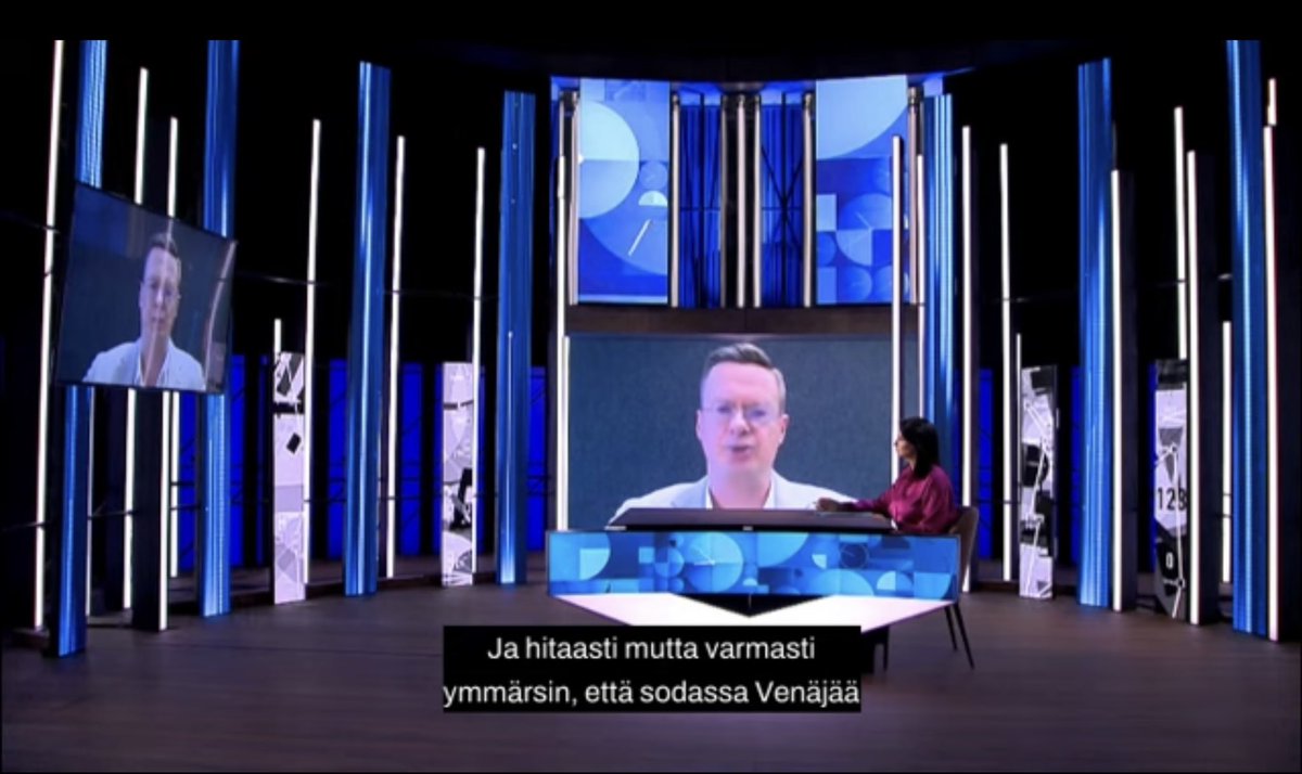 Luulin, että onnettominta, mitä yliopistotutkija voi tehdä, on näyttää luennolla video, jossa tunkee kesäkurpitsan omaan ahteriinsa.

Olin aivan saatanan väärässä. Huomattavasti onnettomampaa on antaa Venäjää ymmärtävä haastattelu Neuvostoliiton televiossa.

Ping <a href="/mtmalinen/">Tuomas Malinen</a>