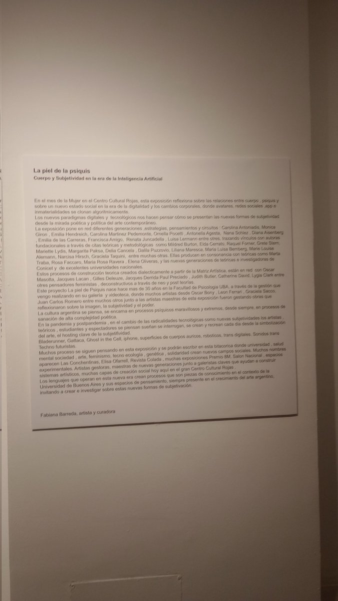 ArchivosDelSur's tweet photo. El sábado antes de la función de teatro Algo lindo del horror, ví dos muestras en el Centro cultural Rojas: Habitando (Nos) y La piel de la psiquis, las dos muestras son colectivas 
Habitando (Nos) es una muestra internacional de Fotógrafas en el mundo - Feem
#arte

@elrojasuba https://t.co/6d9NdX2Fds