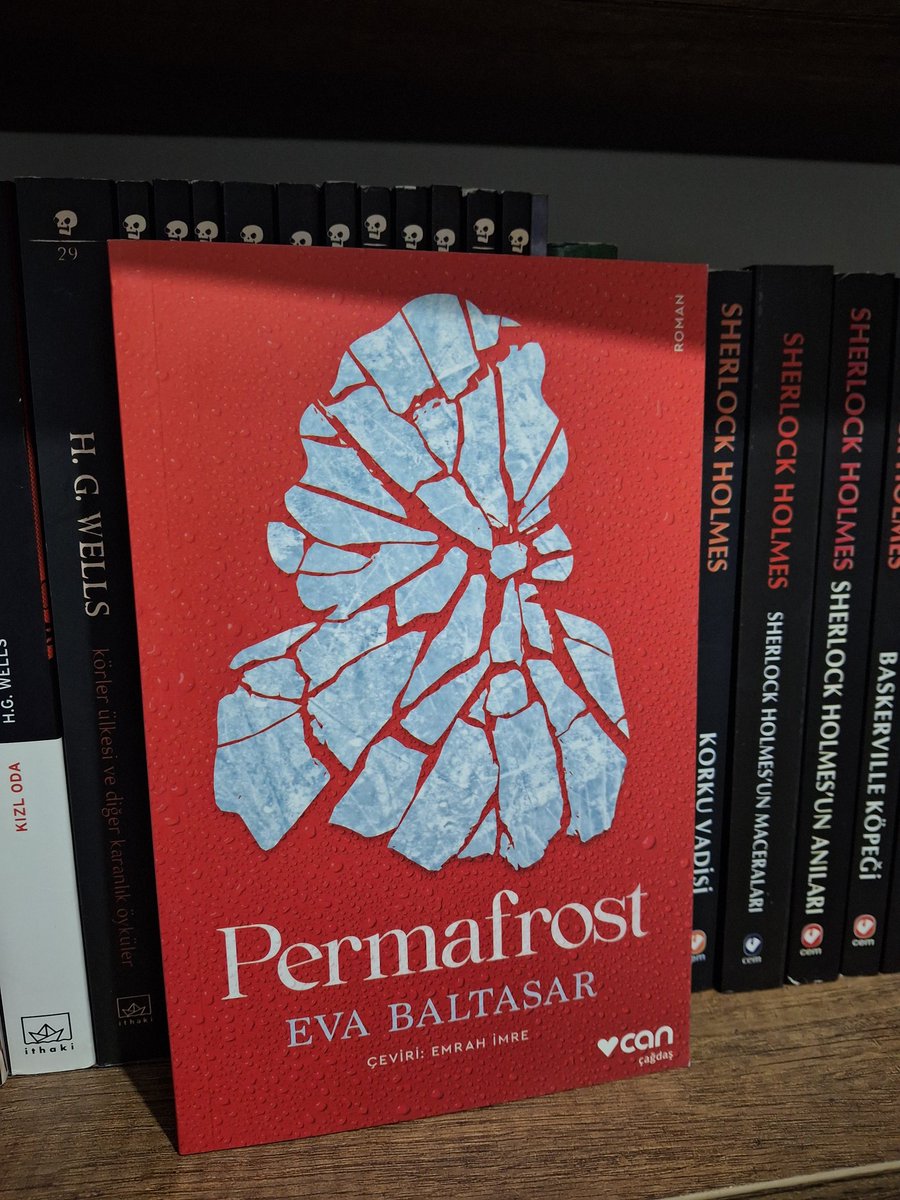 Yirmi üç yaşındayken her şey için geç kaldığını zannedersin. Kırkına yaklaştığındaysa aslında vaktinin tükenmediğini, her şey için olmasa da en azından asıl önem taşıyan şeyler için zaman kaldığını fark edersin. 

#UzakŞehir #cihal #evabaltasar