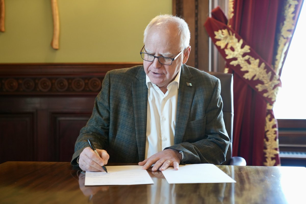 Today, <a href="/GovTimWalz/">Governor Tim Walz</a> signed a bill that amends financial reporting requirements for grain buyers. The legislation will help ensure timely financial reports from grain buyers while substantially reducing the cost of annual financial reporting required for small grain buyers. #MNAg